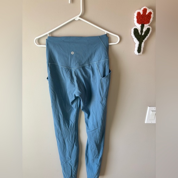 Lululemon Align High-Rise leggings in Blue with pockets - Picture 3 of 6